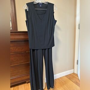 Matching top/bottom set